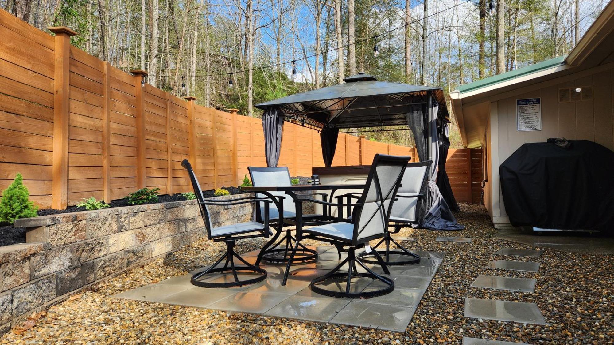 Stay At The Retreat! Gatlinburg-Dollywood Sevierville Esterno foto